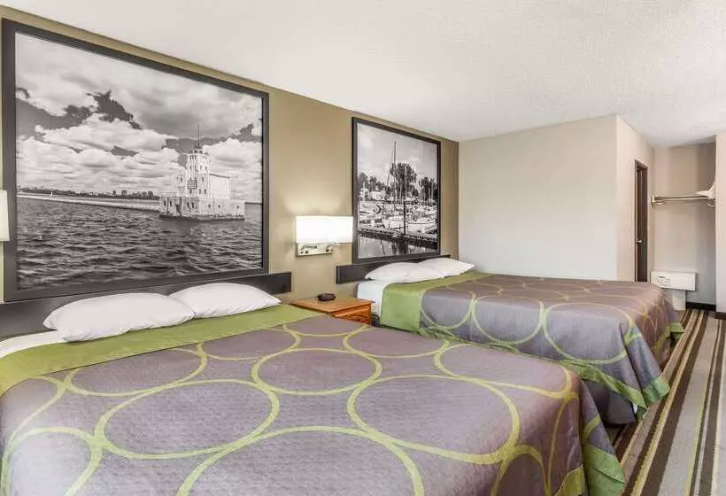 Мотель Super 8 By Wyndham Green Bay Near Stadium
