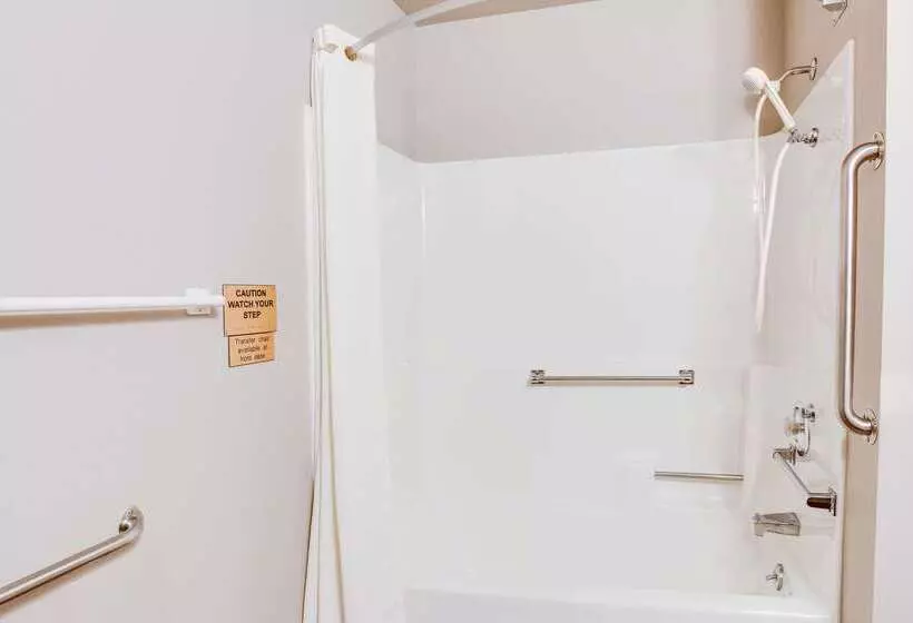 Мотель Super 8 By Wyndham Green Bay Near Stadium