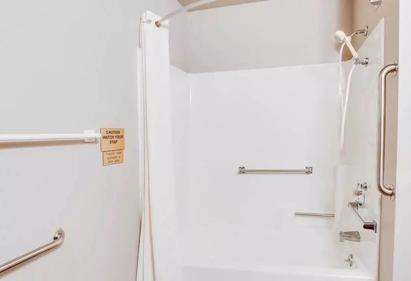 Мотель Super 8 By Wyndham Green Bay Near Stadium