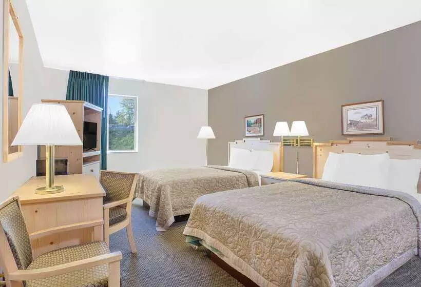 مُتل Fairbridge Inn & Suites Moscow   Pullman