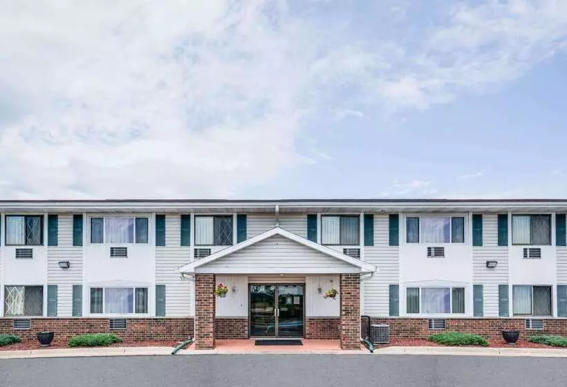 Мотель Super 8 By Wyndham Tomah Wisconsin