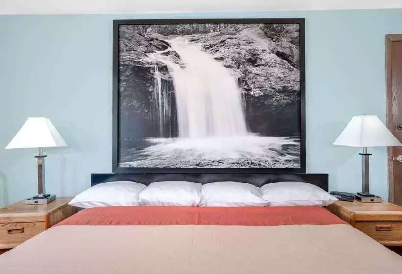 Мотель Super 8 By Wyndham Tomah Wisconsin