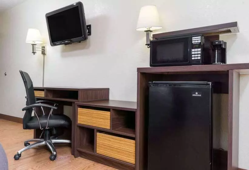 فندق على الطريق Super 8 By Wyndham Zanesville