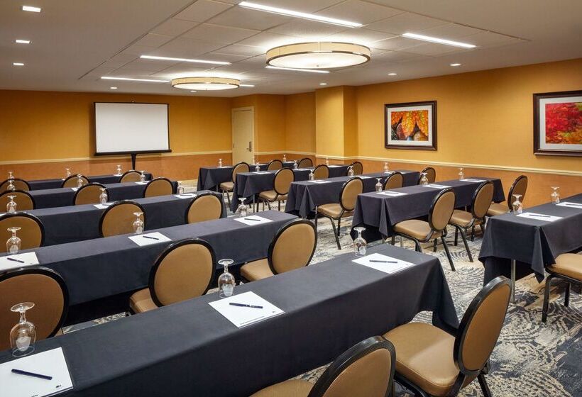 渡假胜地  Doubletree By Hilton Boston North Shore