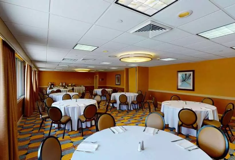 منتجع Doubletree By Hilton Boston North Shore