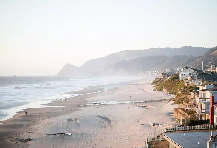 リゾートホテル Surftides