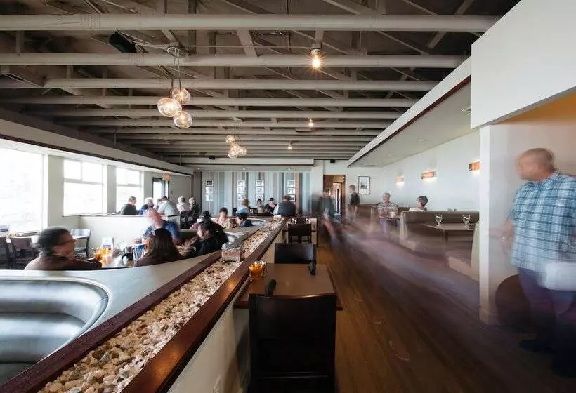 リゾートホテル Surftides