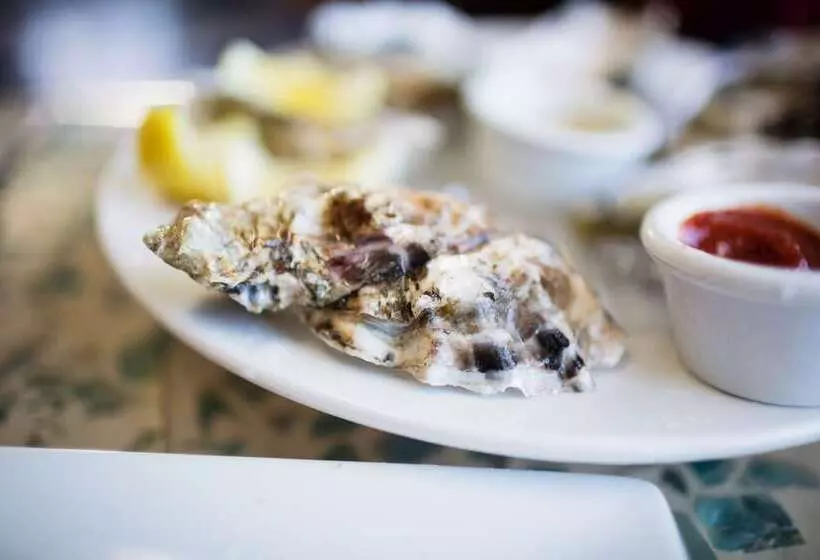 リゾートホテル Surftides