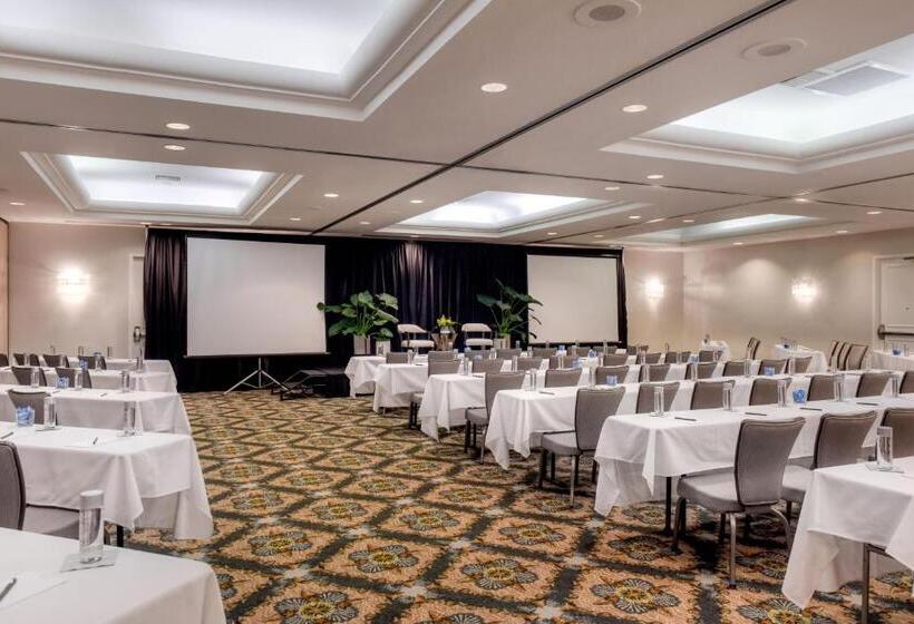 استراحتگاه The Cliffs Hotel And Spa