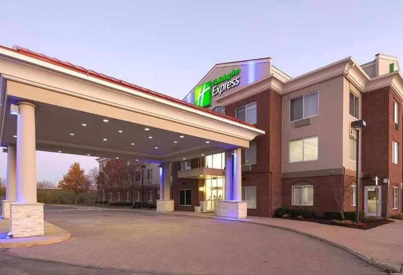 호텔 Holiday Inn Express & Suites Detroit   Farmington Hills, An Ihg