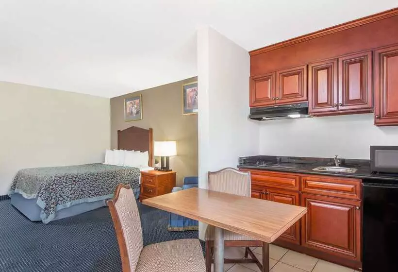 酒店 Days Inn By Wyndham Arlington Pentagon