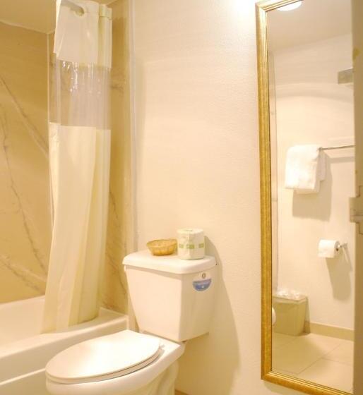 فندق Days Inn By Wyndham Arlington Pentagon