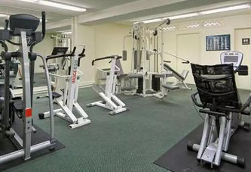 酒店 Days Inn By Wyndham Arlington Pentagon