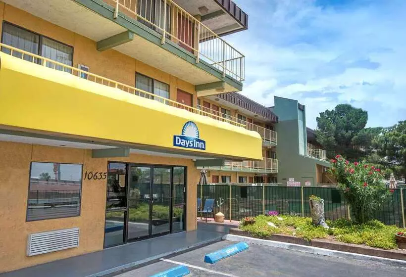בית מלון כפרי Days Inn By Wyndham El Paso Airport East