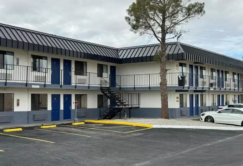 בית מלון כפרי Days Inn By Wyndham El Paso Airport East