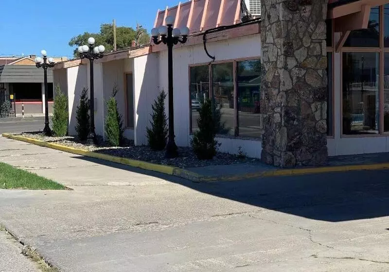 Szálloda Econo Lodge Inn & Suites