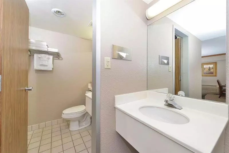 Hotel Kelly Inn Bismarck North