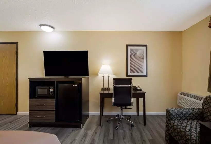 Otel Quality Inn & Suites Medford Airport