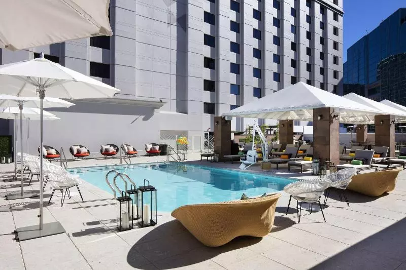 Otel The Camby Autograph Collection