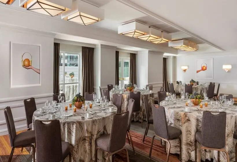 ホテル The Camby Autograph Collection