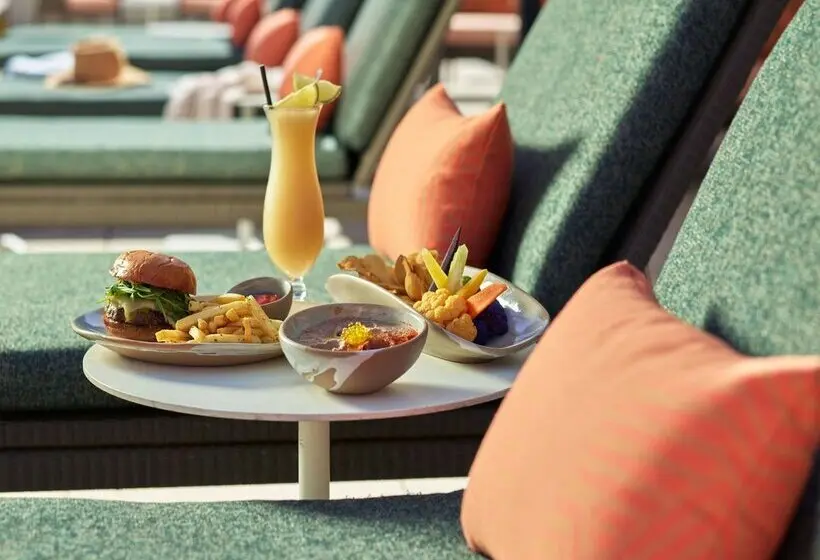 ホテル The Camby Autograph Collection