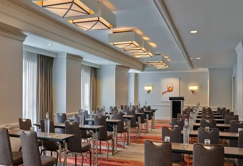 ホテル The Camby Autograph Collection