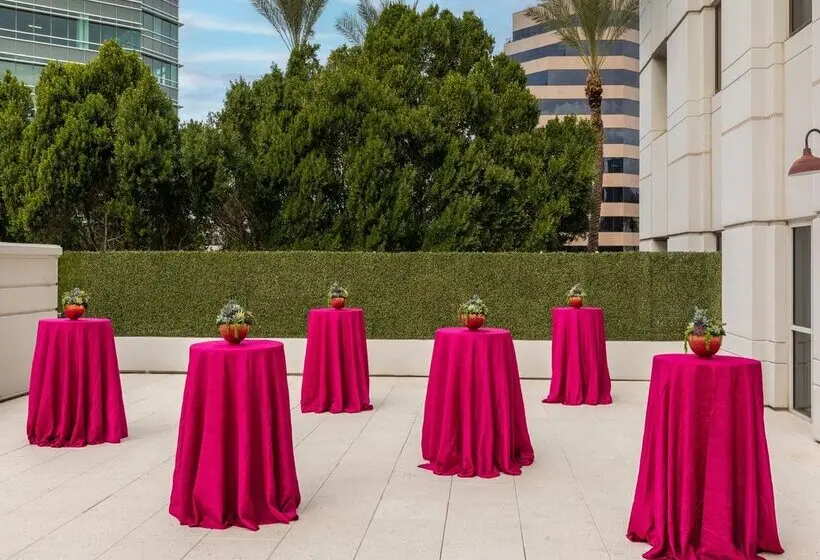 ホテル The Camby Autograph Collection