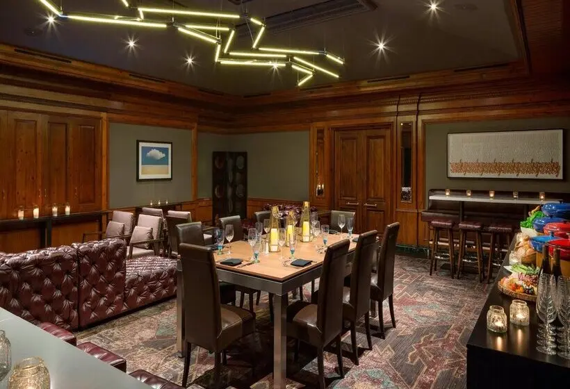 ホテル The Camby Autograph Collection