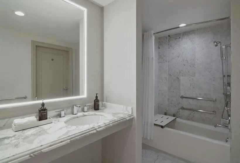 ホテル The Camby Autograph Collection