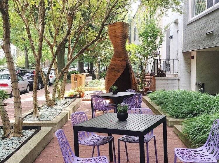 فندق The River Inn