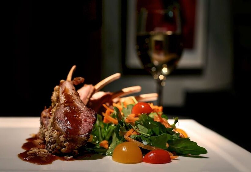 فندق The River Inn