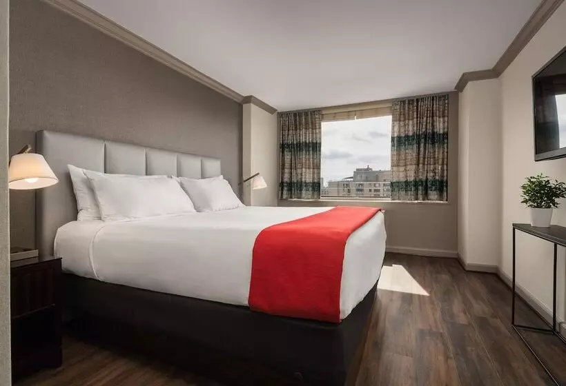 호텔 The River Inn