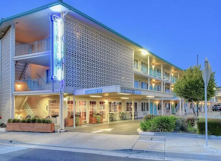 فندق The Stevenson Monterey