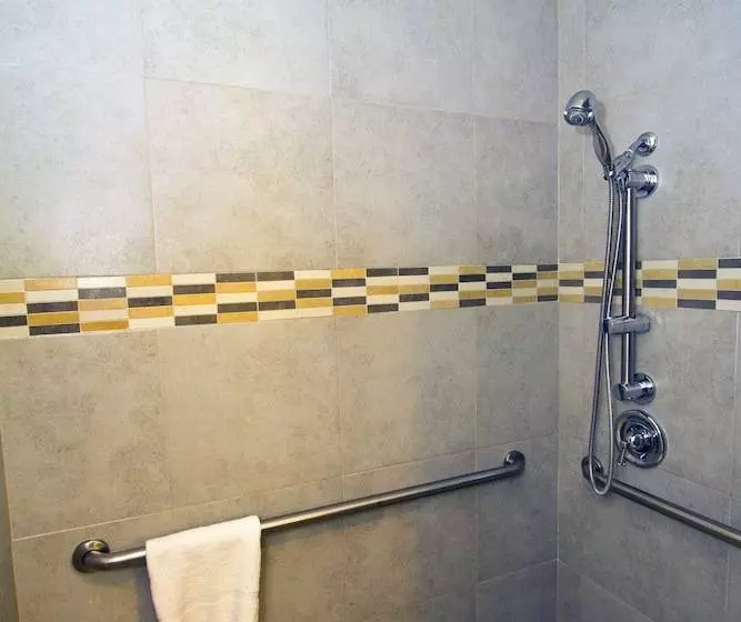 فندق The Stevenson Monterey