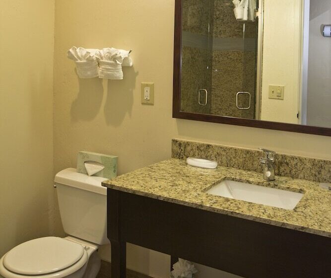 هتل The Stevenson Monterey