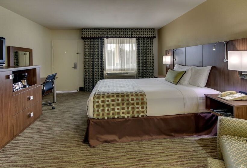 هتل The Stevenson Monterey