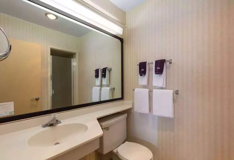 בית מלון כפרי Travelodge By Wyndham Seattle By The Space Needle