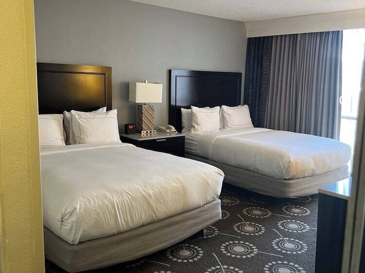 هتل Wyndham Midland Downtown