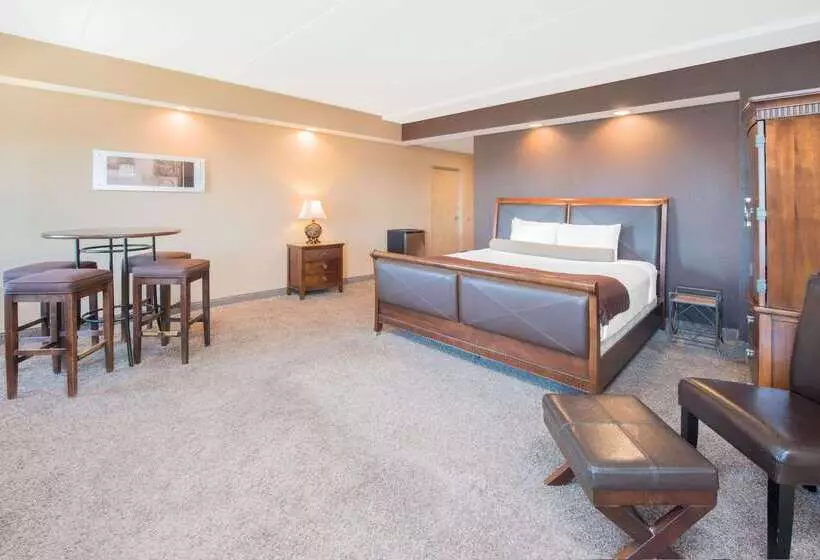 Microtel Inn & Suites By Wyndham Quincy Downtown   River Area