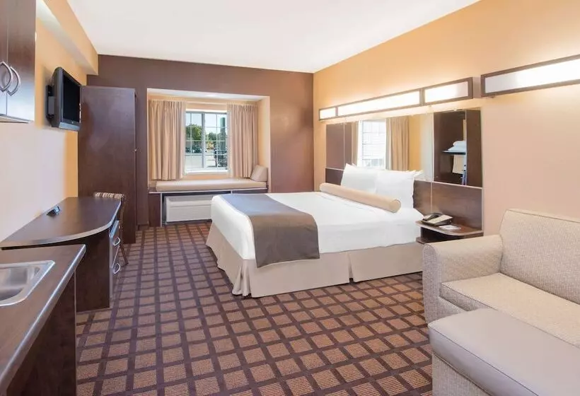 Microtel Inn & Suites By Wyndham Quincy Downtown   River Area