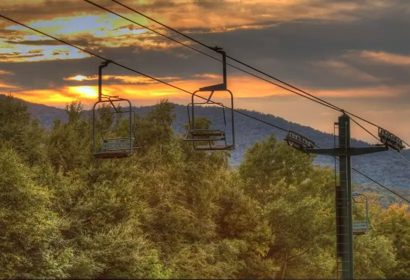 Smugglers' Notch Resort