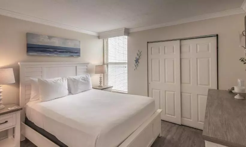 Villas By The Sea Resort & Conference Center