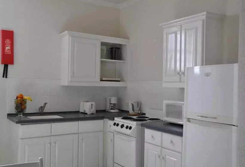 هتل Blue Orchids Beach