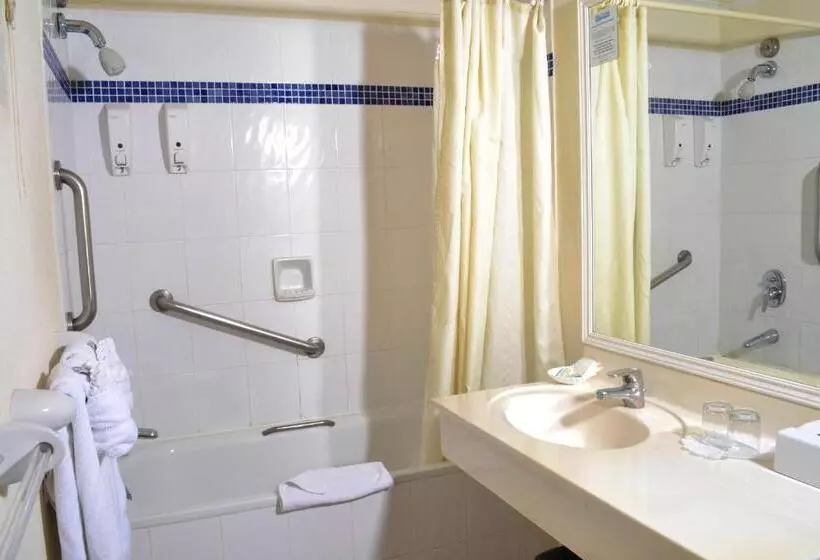 هتل Blue Orchids Beach