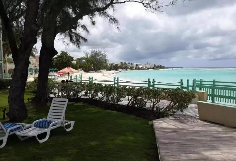 هتل Blue Orchids Beach