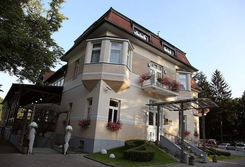 Boutique Hotel Korana Srakovcic