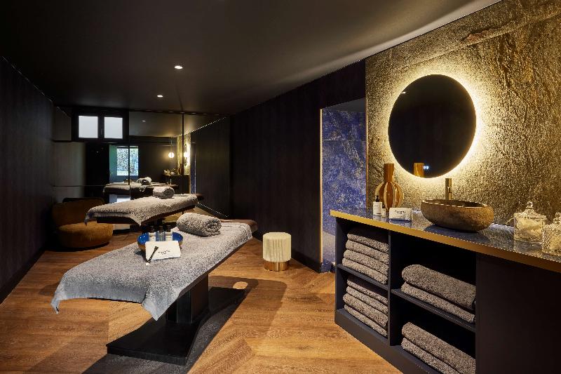 هتل Chateau De Montvillargenne