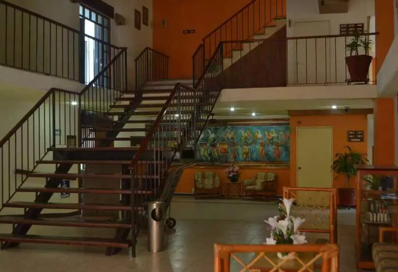 酒店 Plaza Palenque