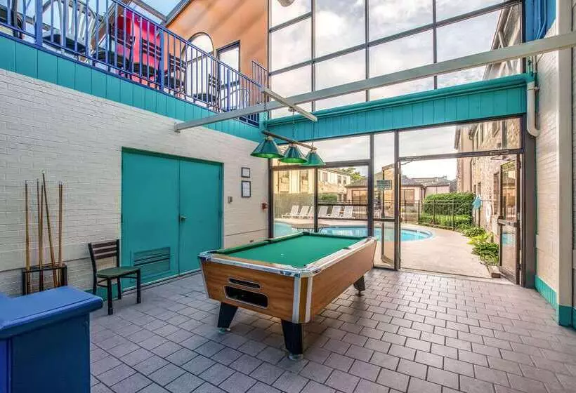 فندق Country Inn & Suites By Radisson, Muskegon, Mi