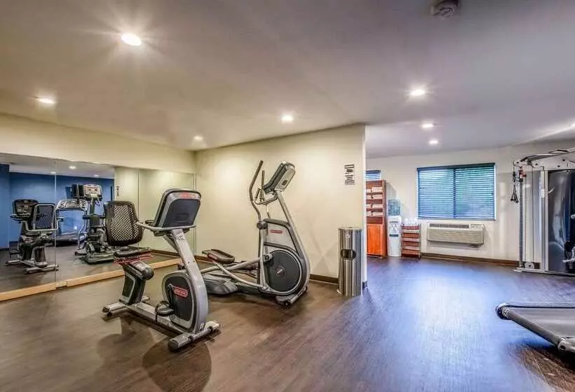 فندق Country Inn & Suites By Radisson, Muskegon, Mi